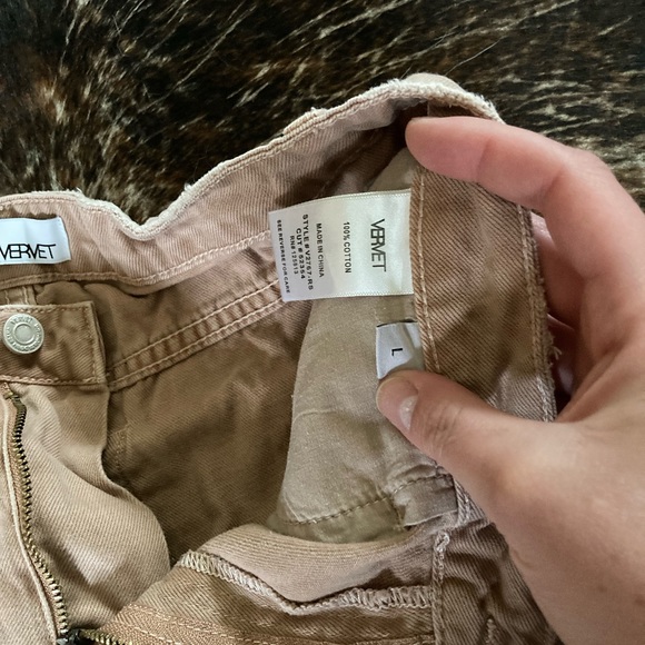 Vervet Brown Distressed Shorts - Picture 6 of 7